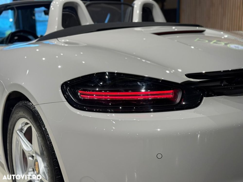 Porsche Boxster - 18