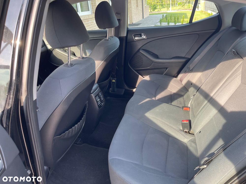 Kia Optima - 11