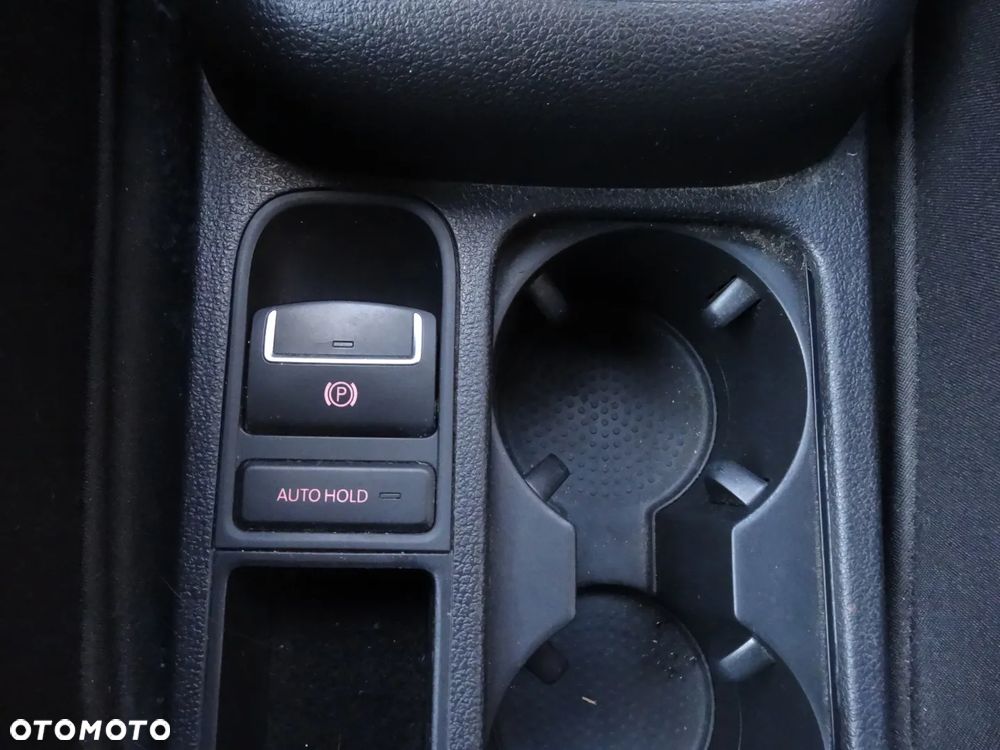 Volkswagen Tiguan - 31