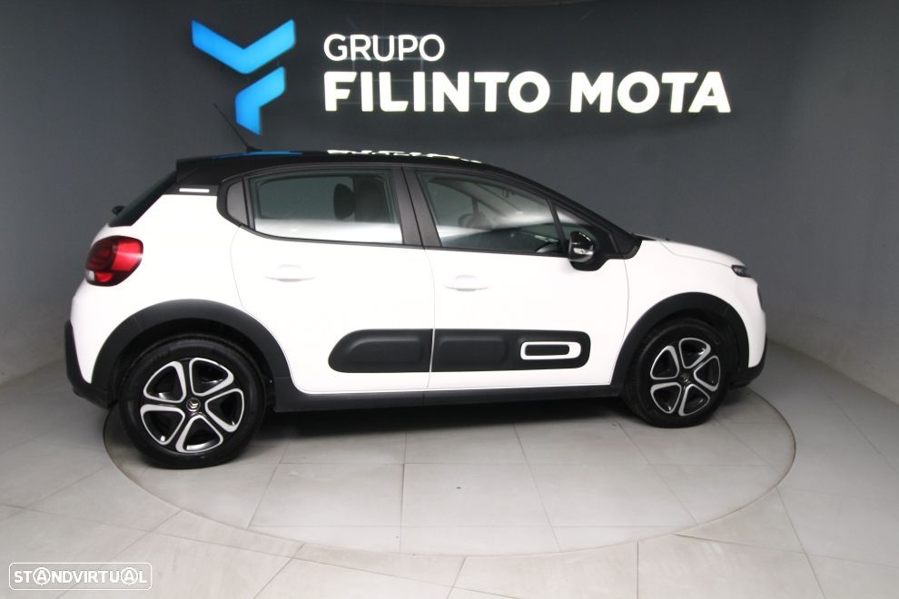 Citroën C3 1.2 PureTech Shine - 2