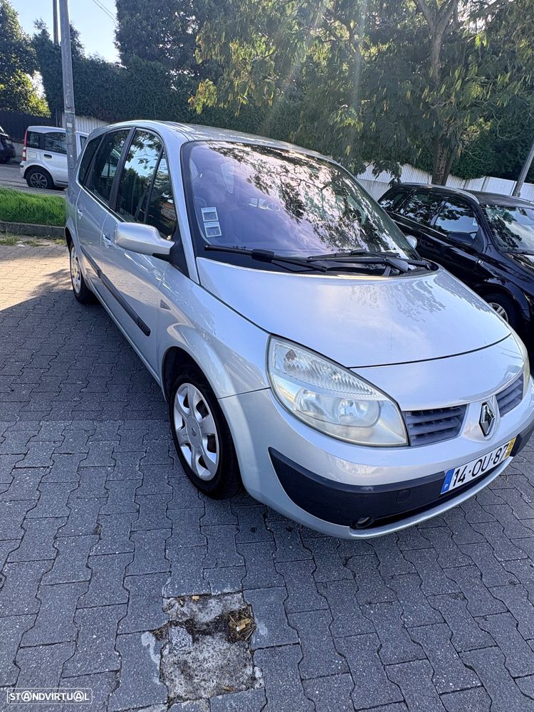Renault Grand Scénic 1.9 dCi Confort Dynamique - 1