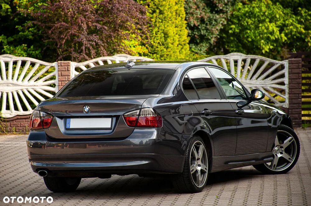 BMW Seria 3 318i Edition Sport - 10