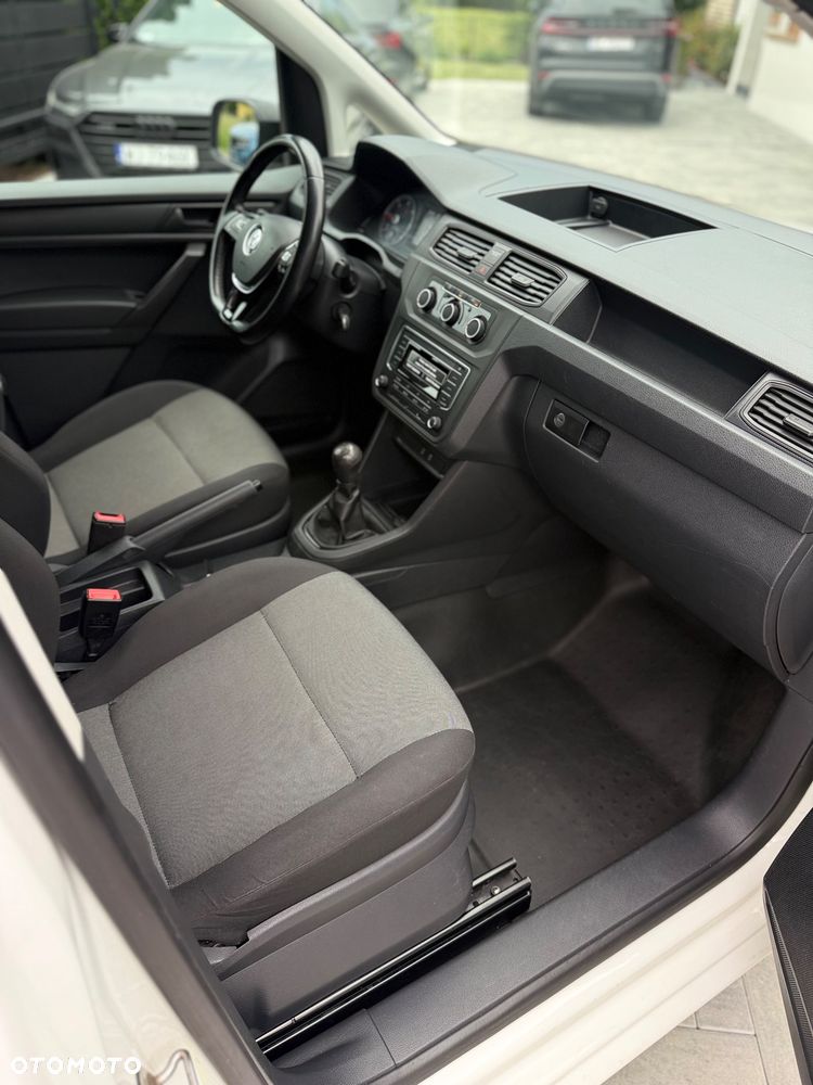 Volkswagen Caddy 2.0 TDI Comfortline - 23
