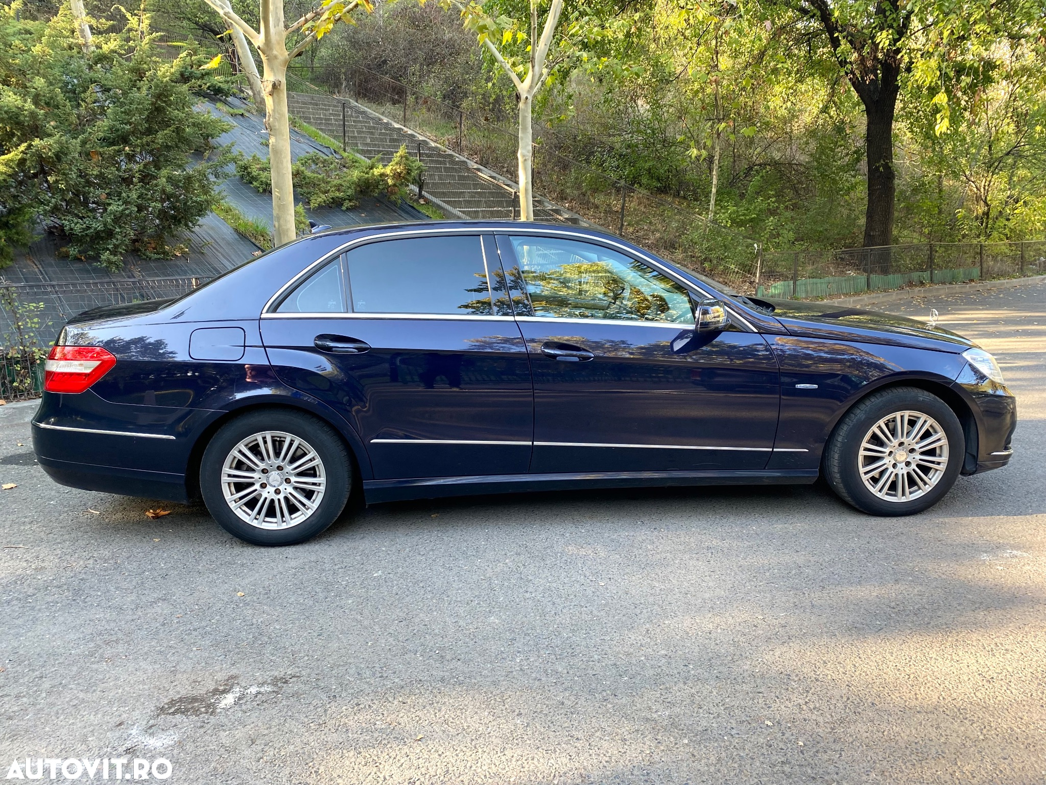Mercedes-Benz E 220 BlueTEC BlueEFFICIENCY Edition Elegance - 17
