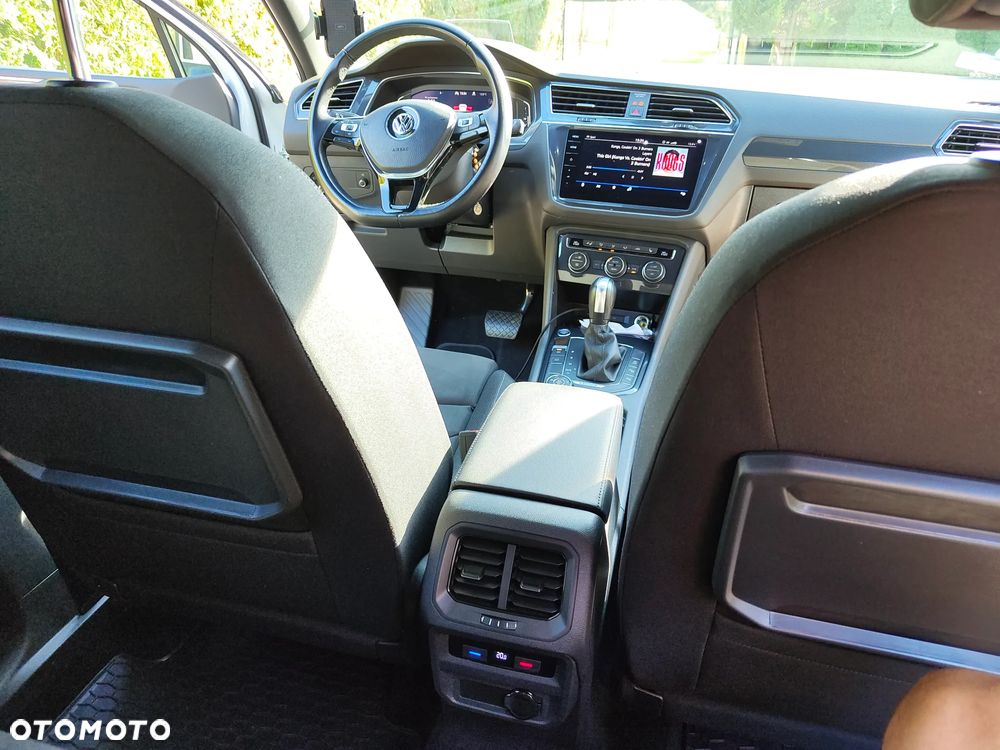 Volkswagen Tiguan - 13