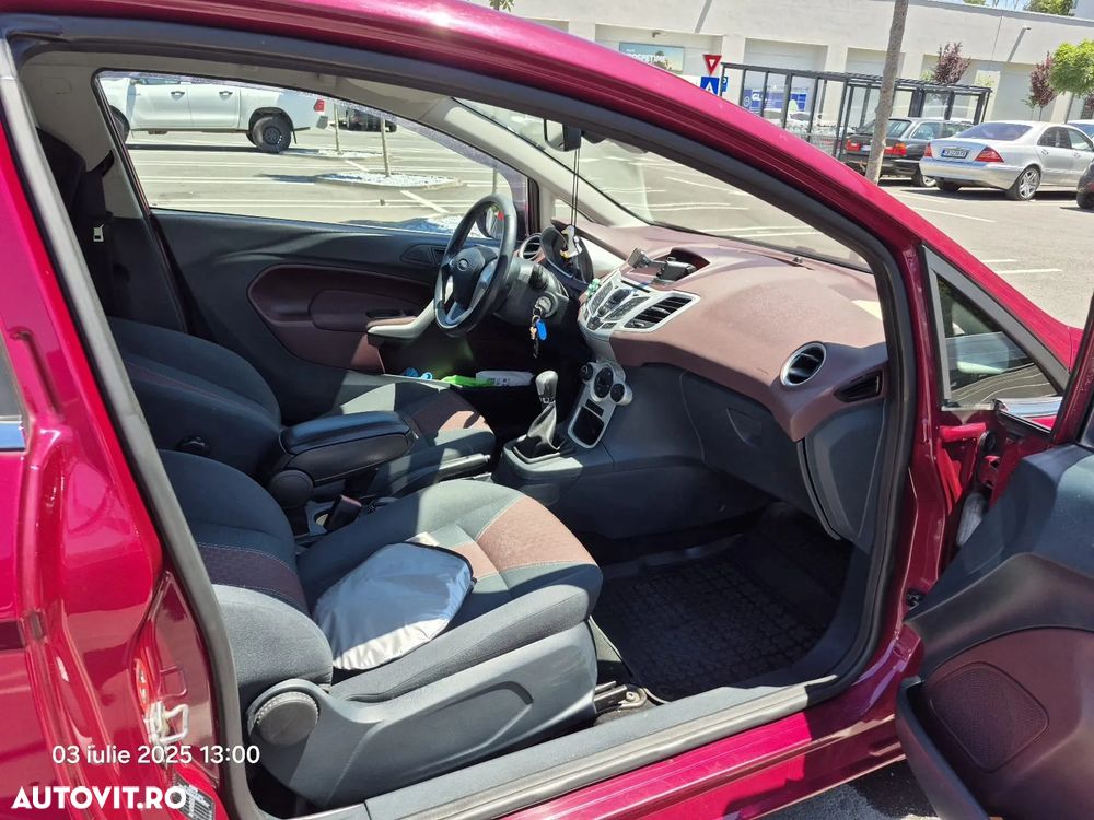 Ford Fiesta - 9