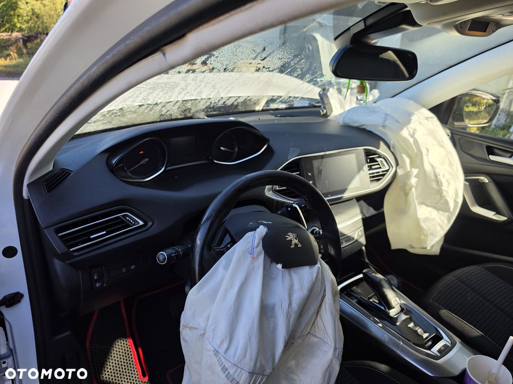 Peugeot 308 - 5