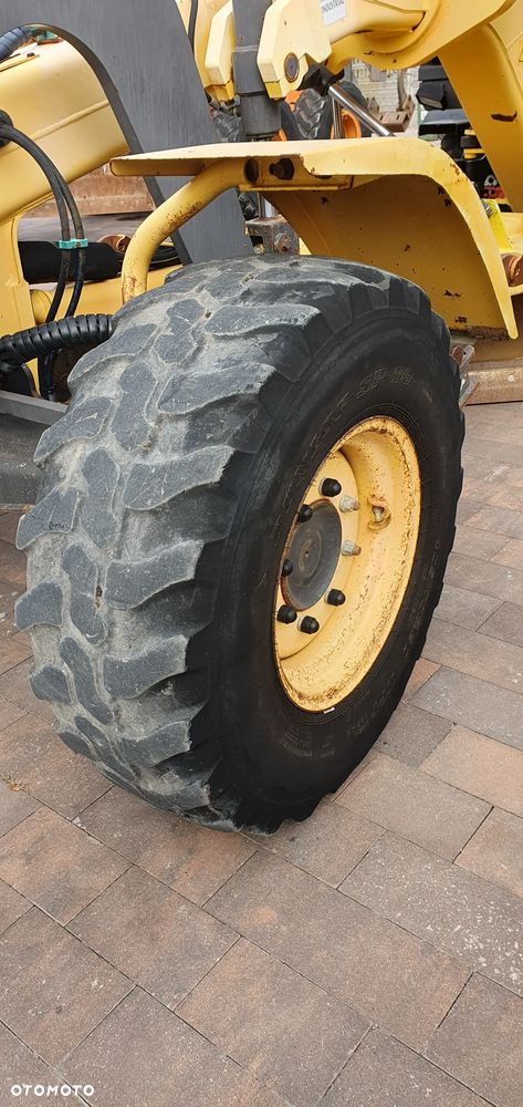 New Holland F106.7A - 24