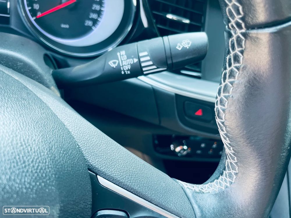 Opel Insignia Grand Sport 1.6 CDTi Dynamic - 24