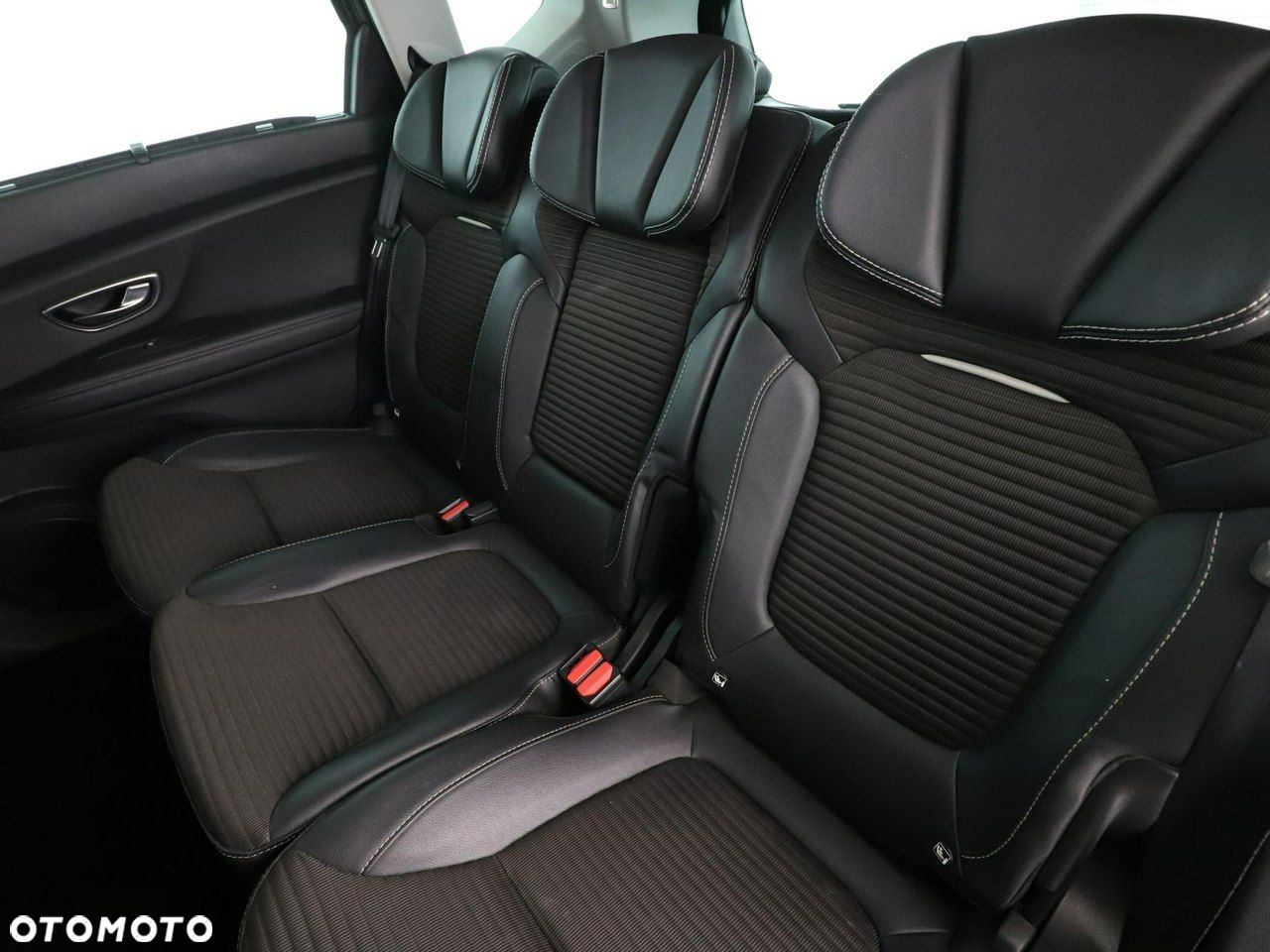 Renault Scenic 1.6 dCi Energy Bose Edition - 17