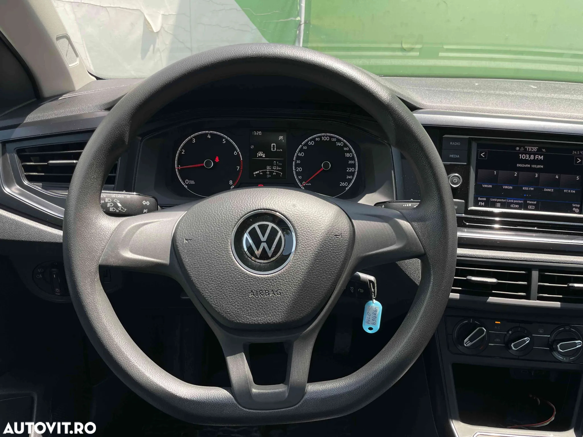 Volkswagen Polo - 9