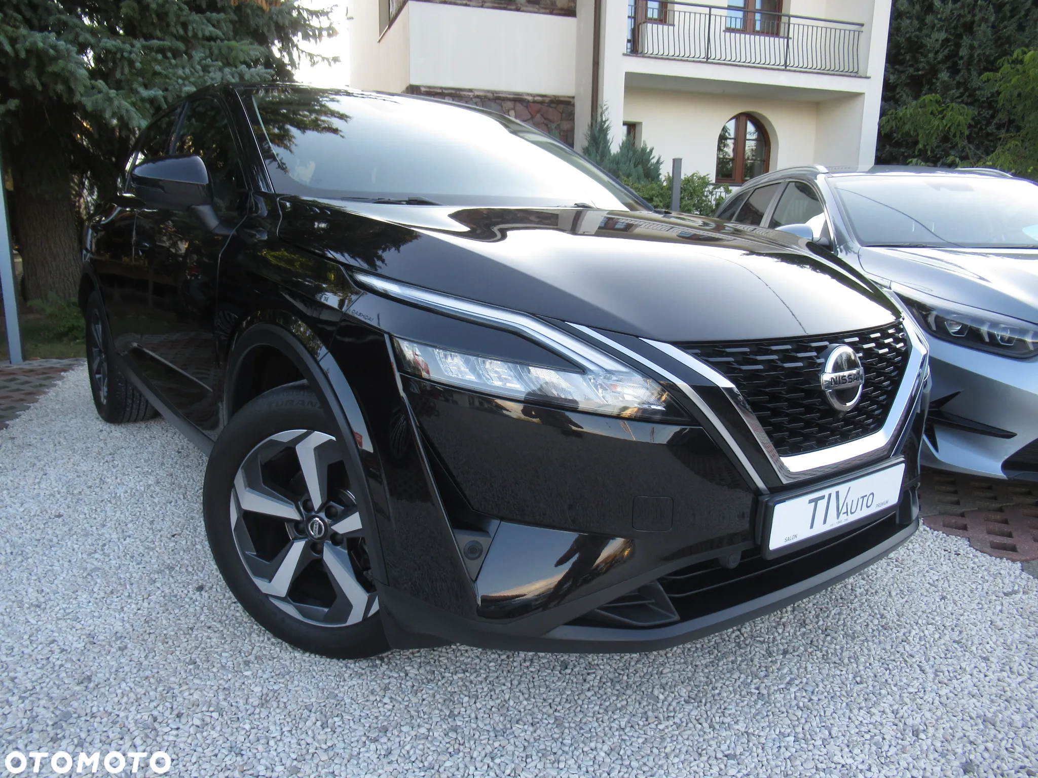 Nissan Qashqai 1.3 DIG-T N-Connecta DCT - 2
