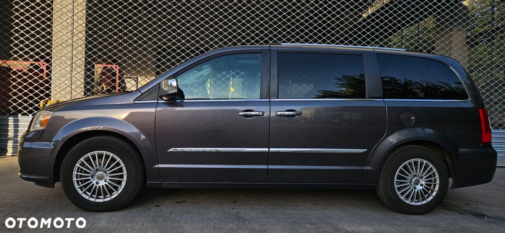 Chrysler Town & Country 3.6 Touring - 21