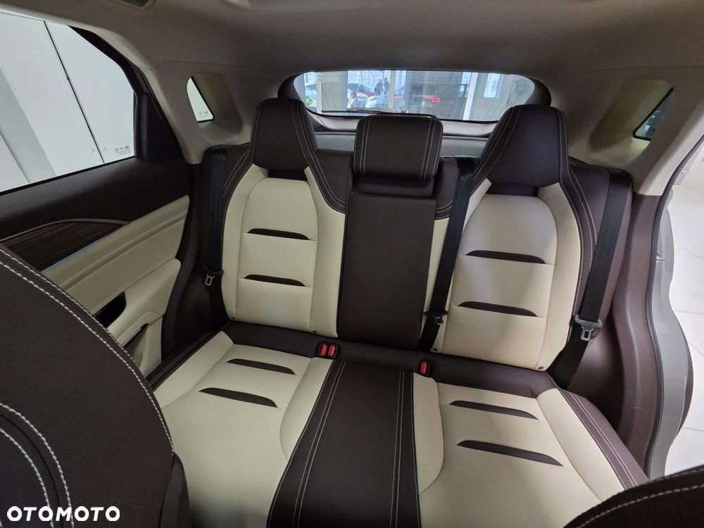 Bestune T77 1.5T Elegance DCT - 15