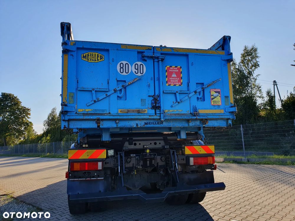 Iveco - 33