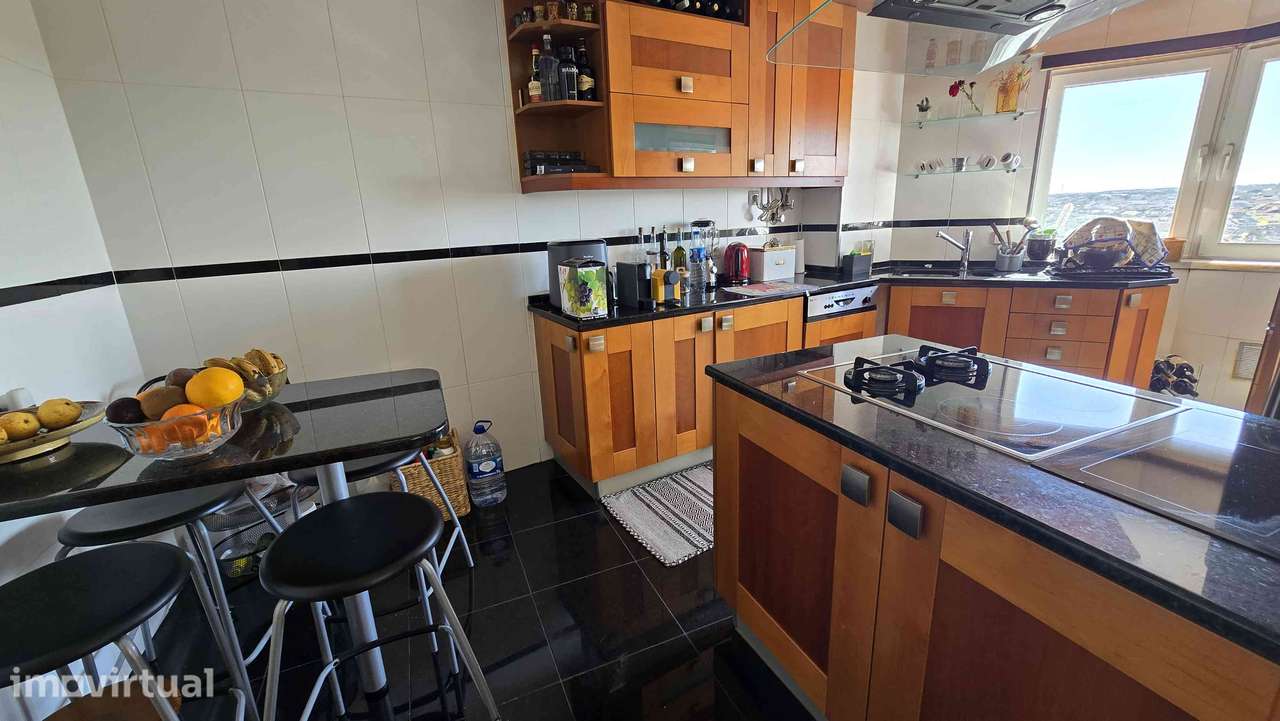 Apartamento T1 com ar condicionado e elevador - Grande imagem: 4/22