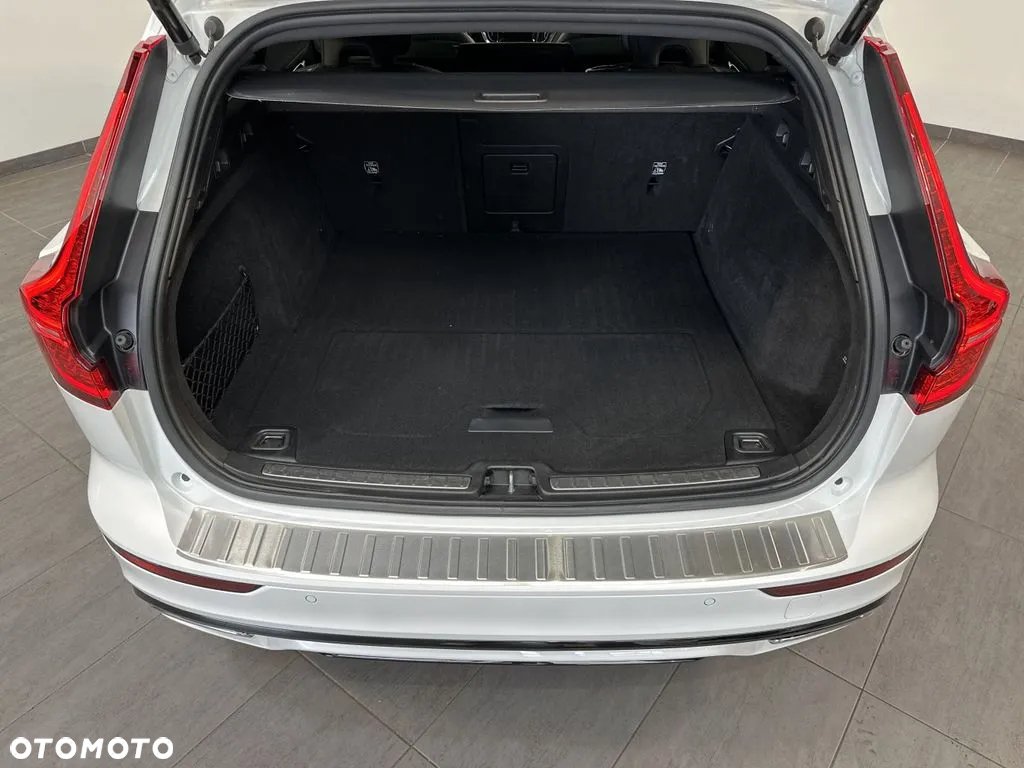 Volvo V60 T6 AWD Recharge Geartronic RDesign - 9
