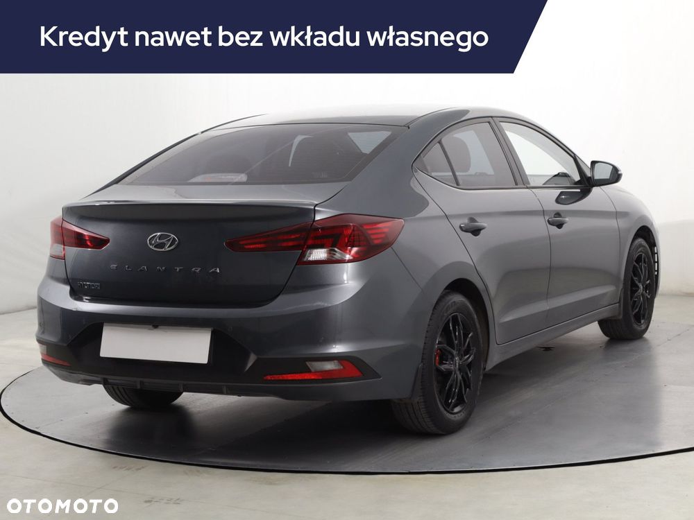 Hyundai Elantra - 7