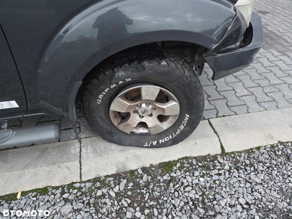 Nissan Navara 2.5 TDi Base / XE - 11