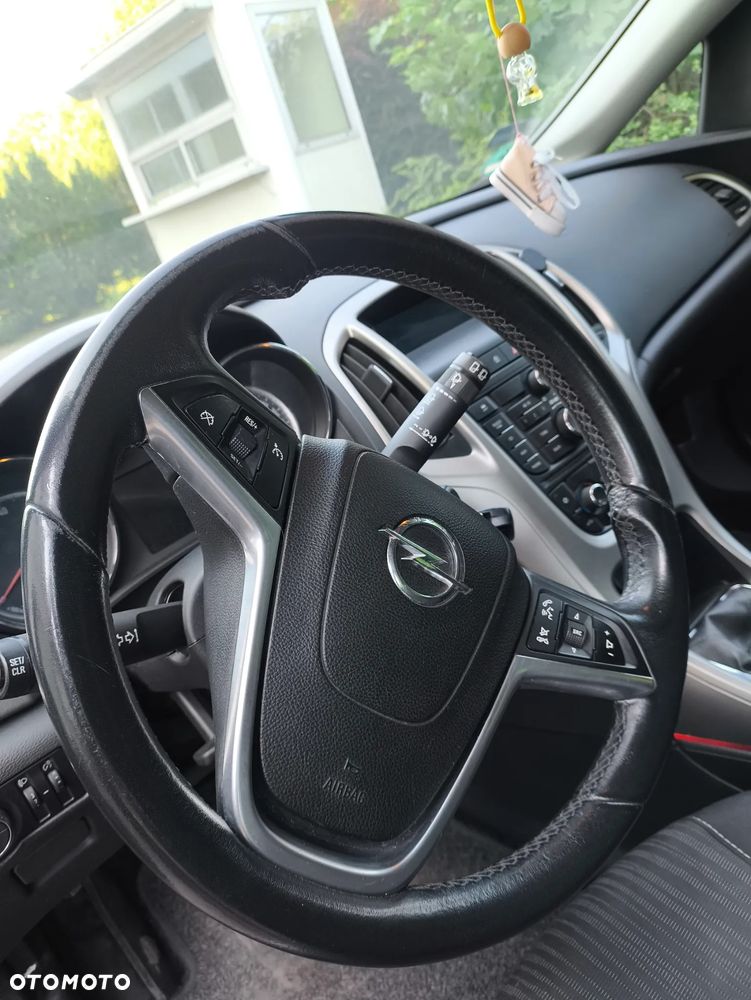 Opel Astra 1.6 Cosmo - 29