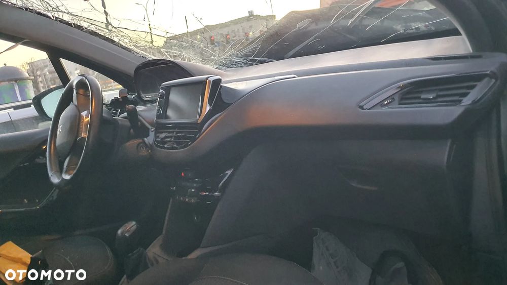 Peugeot 208 PureTech 82 Active - 8