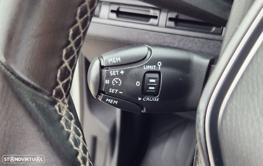 Peugeot 3008 1.6 BlueHDi Allure - 20