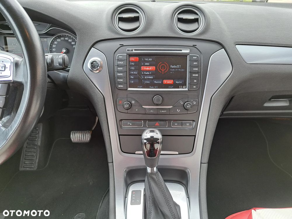 Ford Mondeo - 22