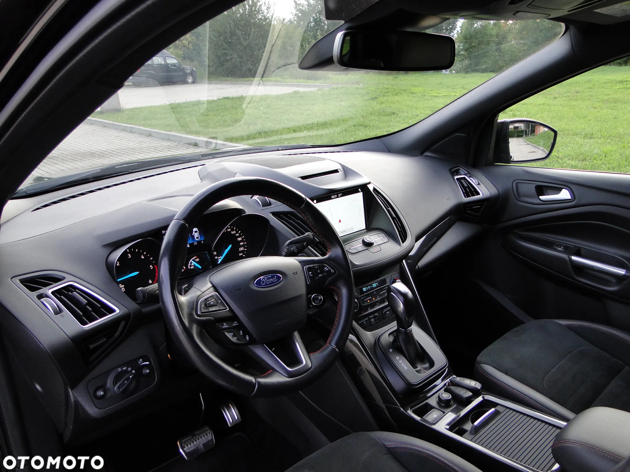 Ford Kuga 2.0 TDCi AWD ST-Line Black - 11