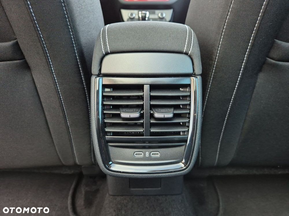 Skoda Kamiq 1.5 TSI Monte Carlo DSG - 40