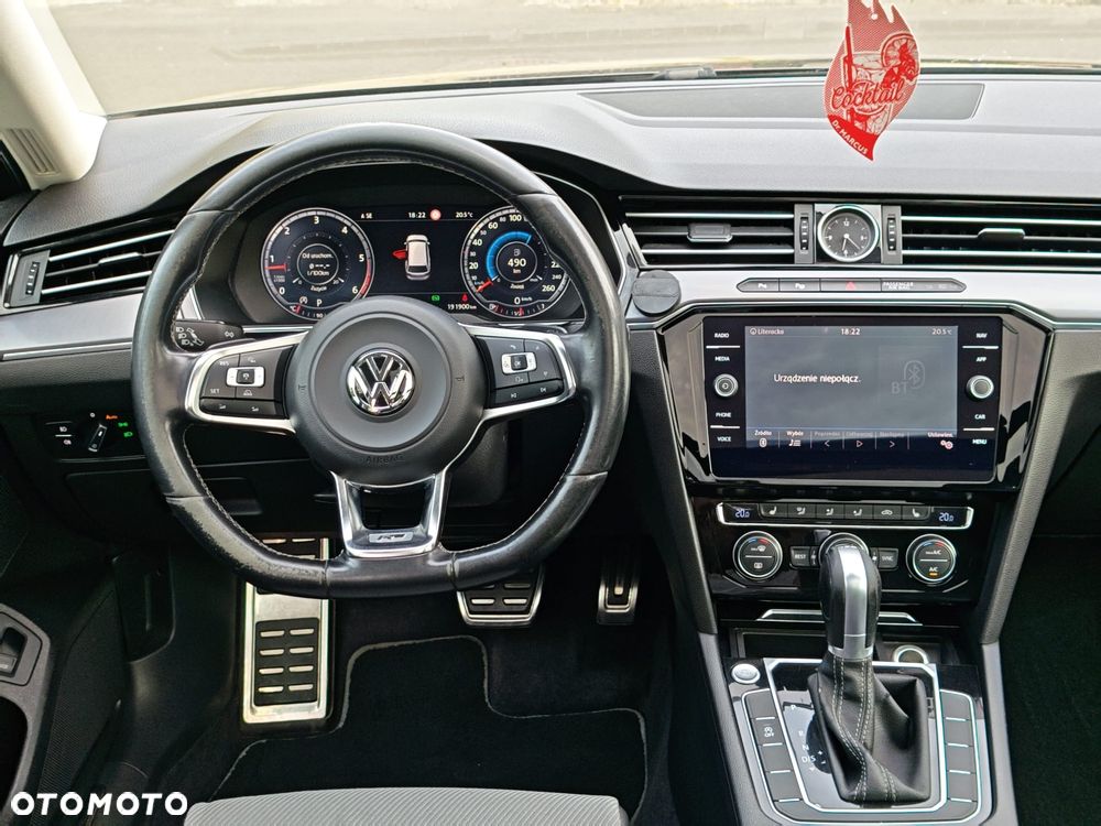 Volkswagen Passat 2.0 TDI SCR DSG Business - 16