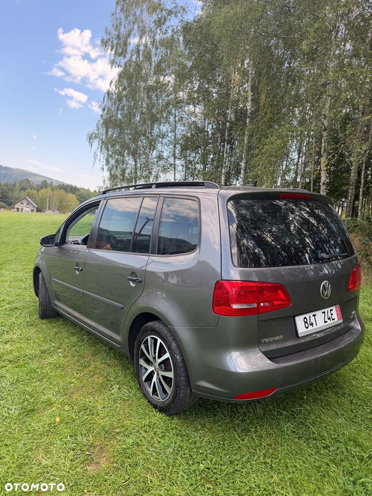 Volkswagen Touran 1.6 TDI DPF BlueMot Comfortline - 3
