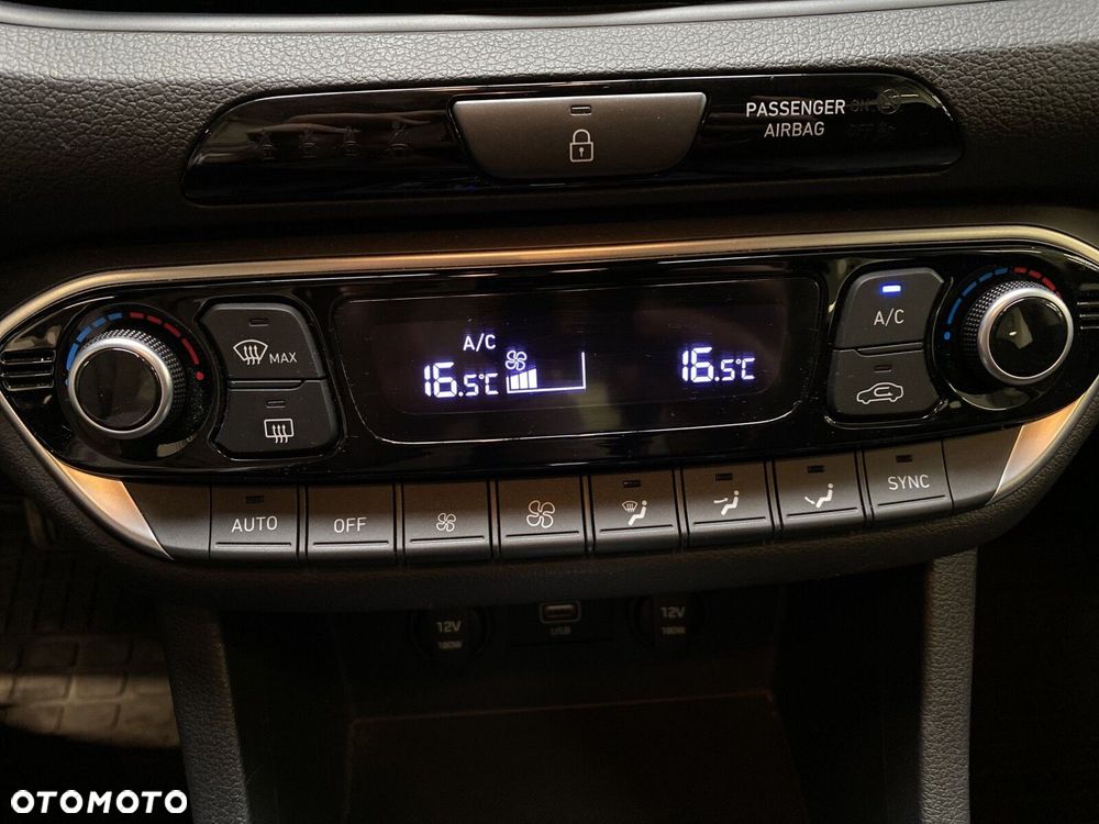 Hyundai i30 1.5 T-GDI 48V Smart DCT - 16