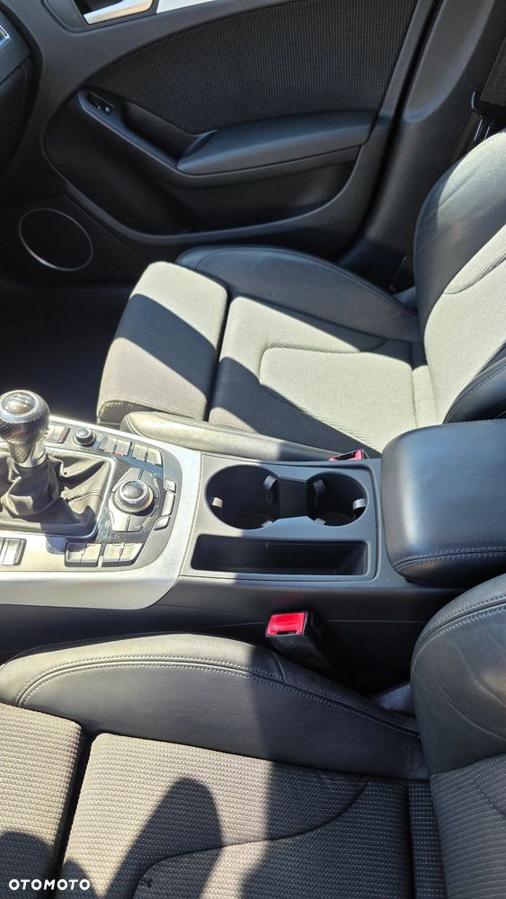 Audi A4 Avant 2.0 TDI Quattro - 6