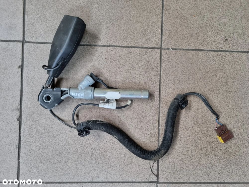 NAPINACZ PASA BEZPIECZEŃSTWA KIEROWCY LEWY TRAFIC VIVARO PRIMASTAR 01-14r. - 1