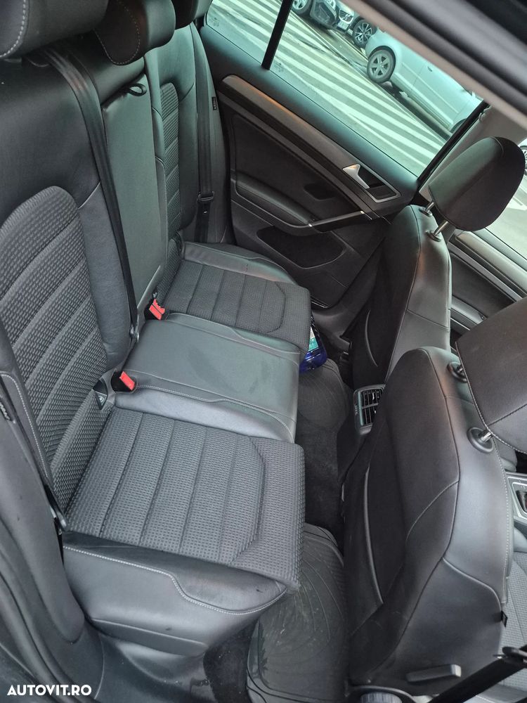 Volkswagen Golf - 19