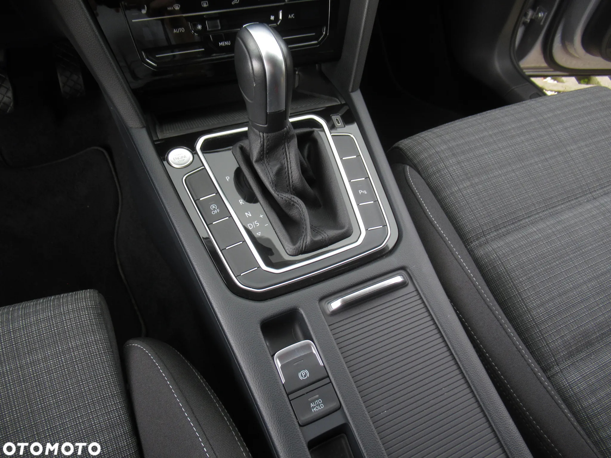 Volkswagen Passat 1.5 TSI EVO Business DSG - 12
