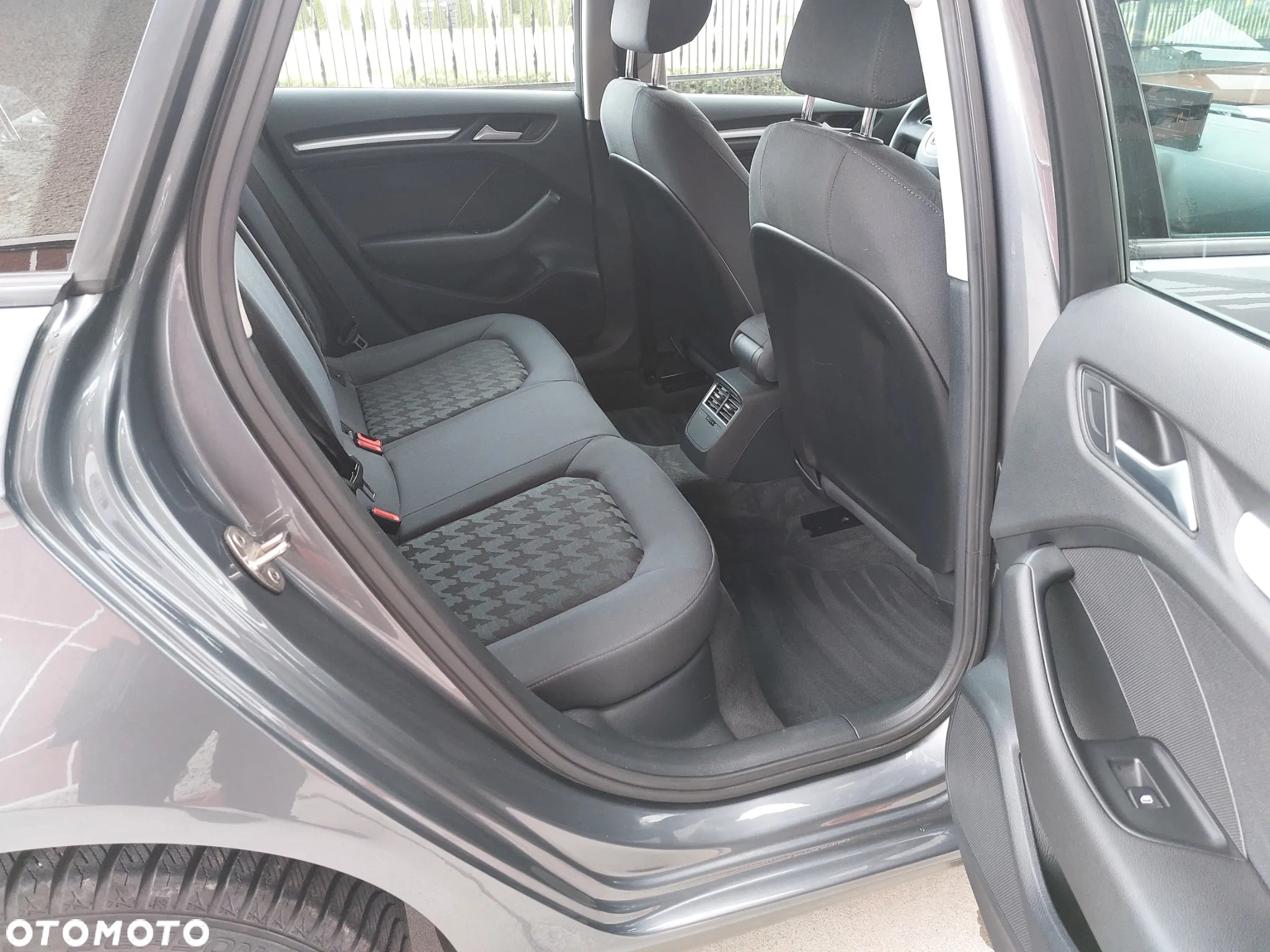 Audi A3 1.2 TFSI Sportback Ambiente - 8