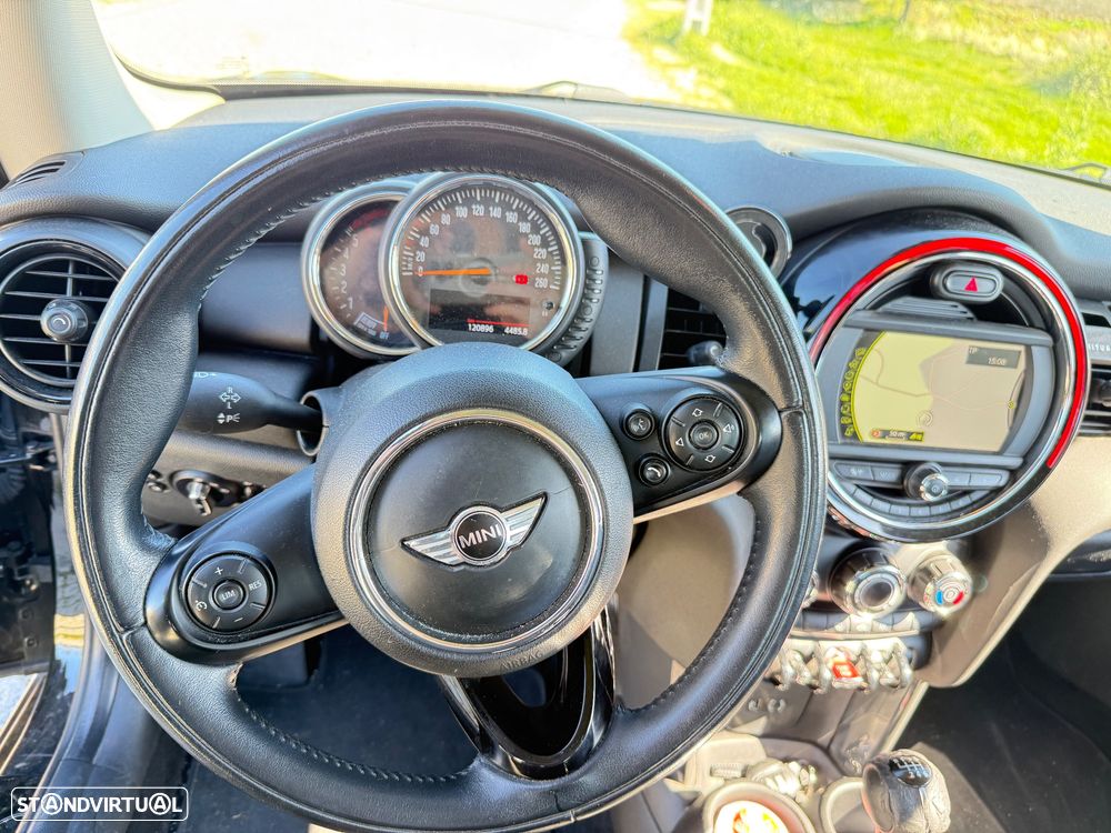 MINI 3 Portas One D - 16