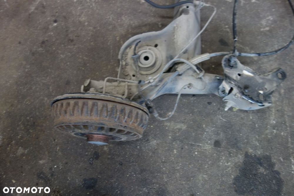 BELKA ZAWIESZENIE TYŁ RENAULT ZOE - 2