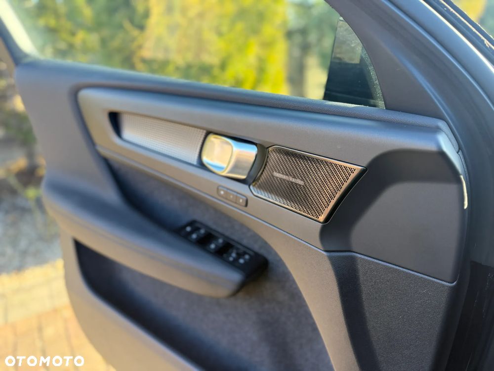 Volvo XC 40 B4 B R-Design - 9