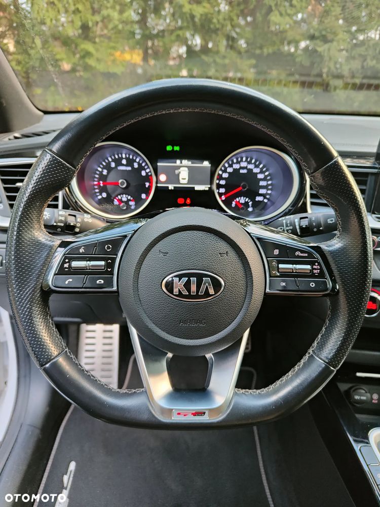 Kia ProCeed - 26