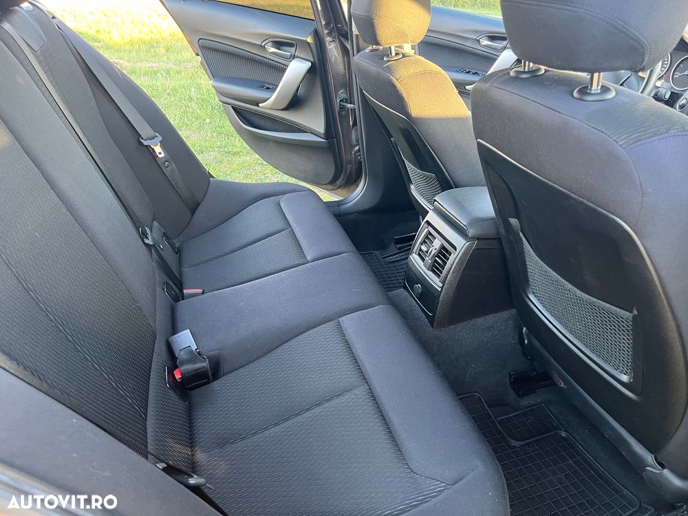 BMW Seria 1 120d - 14