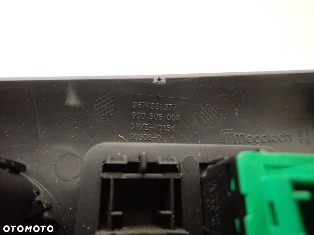 PANEL STEROWANIA LUSTEREK PEUGEOT 301 9674382577 - 4