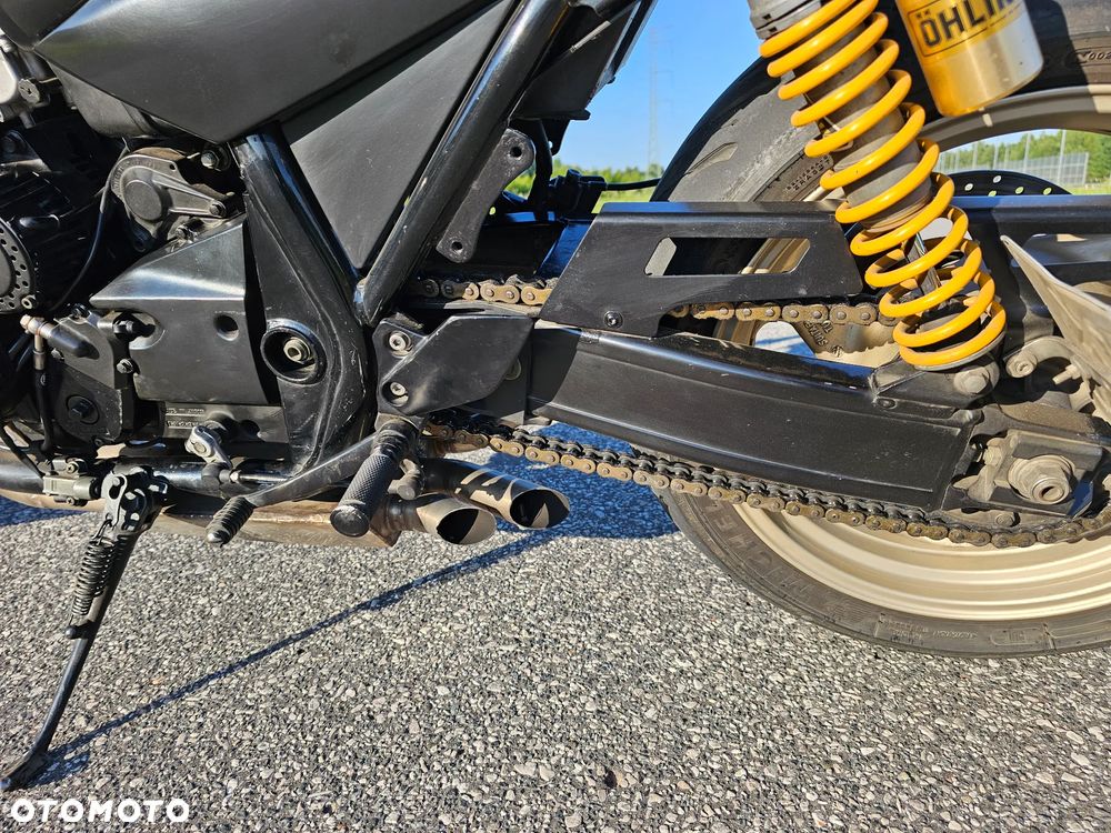 Yamaha XJR - 7