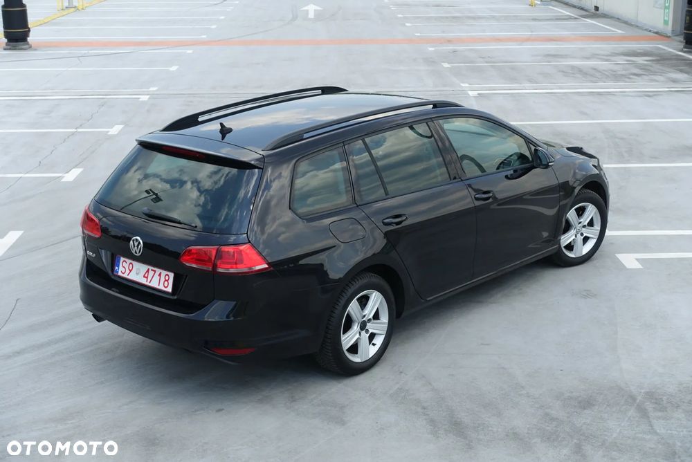 Volkswagen Golf 1.2 TSI BlueMotion Technology Comfortline - 2