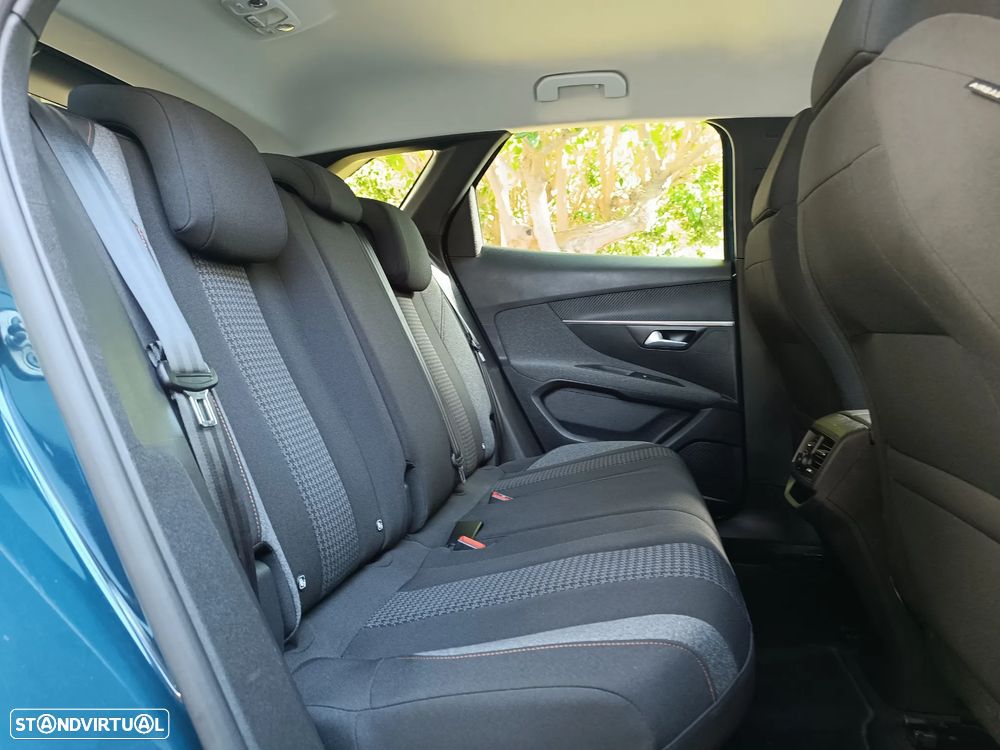 Peugeot 3008 PureTech 130 Stop & Start GPF EAT8 Active Pack - 36