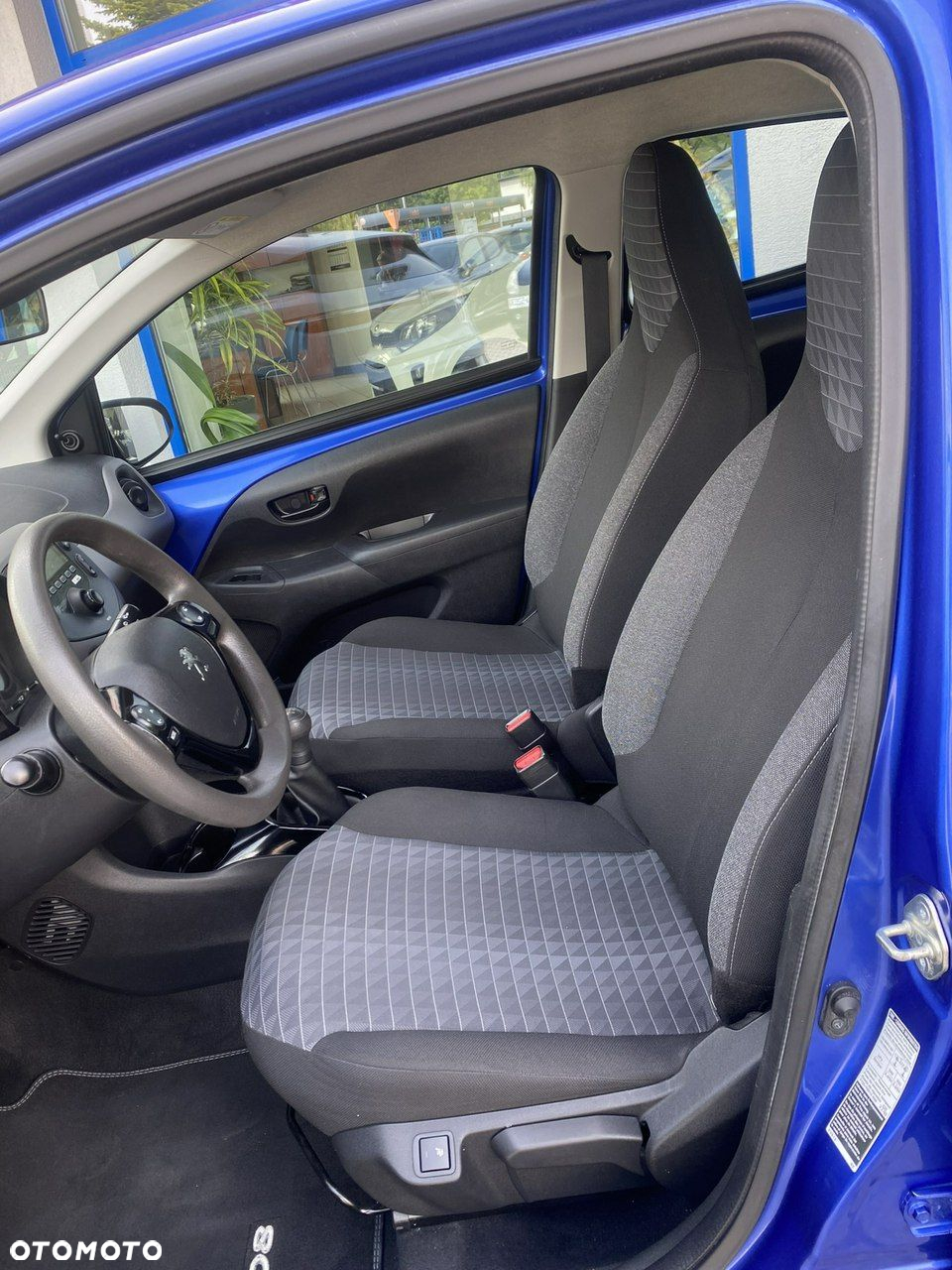 Peugeot 108 - 12