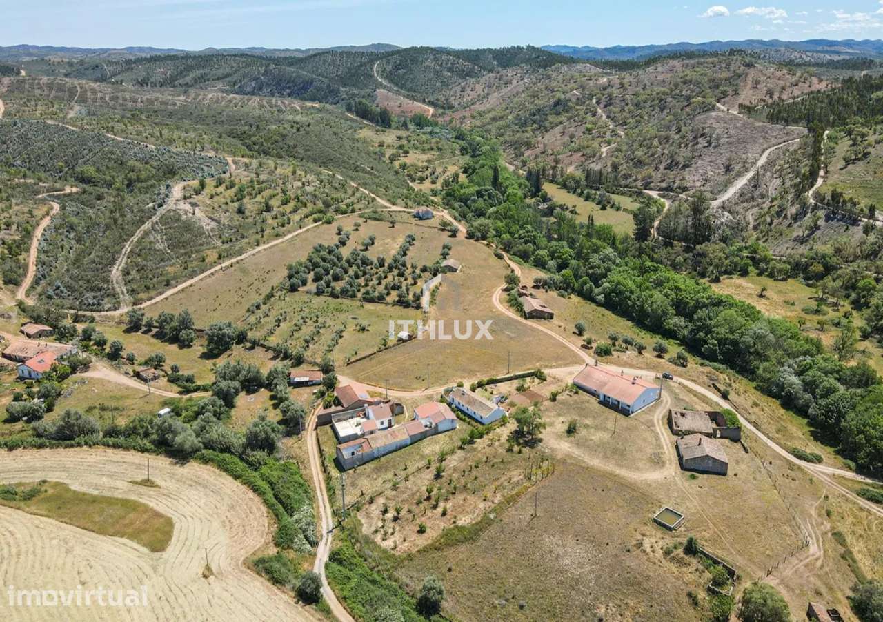Herdade em Sabóia com 9ha de terreno localizado em Odemira, perto da a - Grande imagem: 3/31