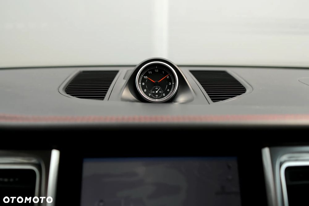 Porsche Macan GTS - 16