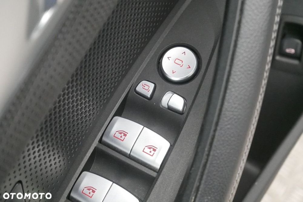 BMW Seria 4 - 32